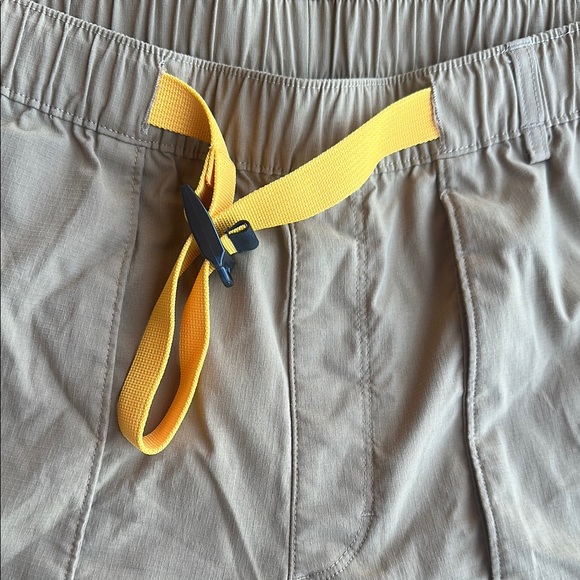 The North Face Utility Tan Men’s Shorts Size Medium *never worn new without tags - Picture 3 of 10